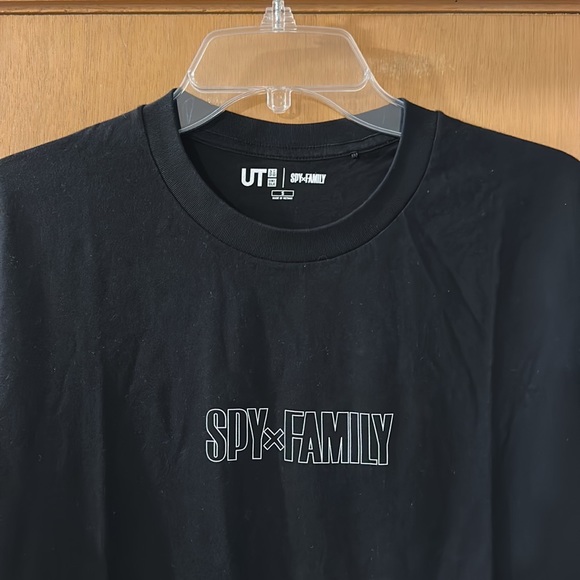 Uniqlo Spy x Family Short Sleeve Tee T-Shirt Black White Size Small - Picture 5 of 11